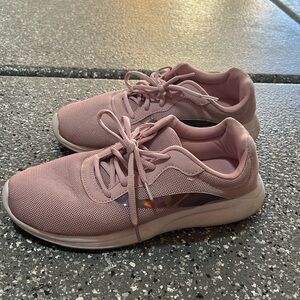 Womens shoes size 8 1/2